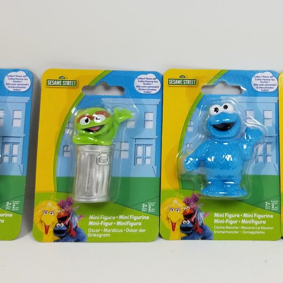 Sesame Street Action Figure set cake decorations approxima 2" + or - - Picture 3 of 15
